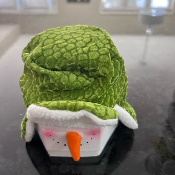 Snowman wine carrying container. - Picture 7 of 10